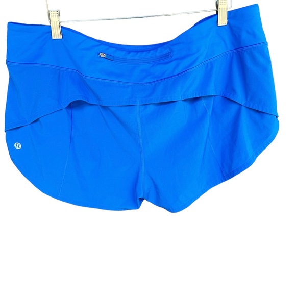 Speed Up Low-Rise Lined Short 2.5”.
Color: Poolside
Size: 14 - Picture 2 of 5